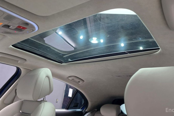 2023 Genesis G70 с пробегом 11 907 км