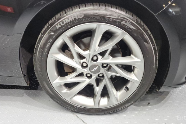 2022 Genesis G70 с пробегом 84 233 км