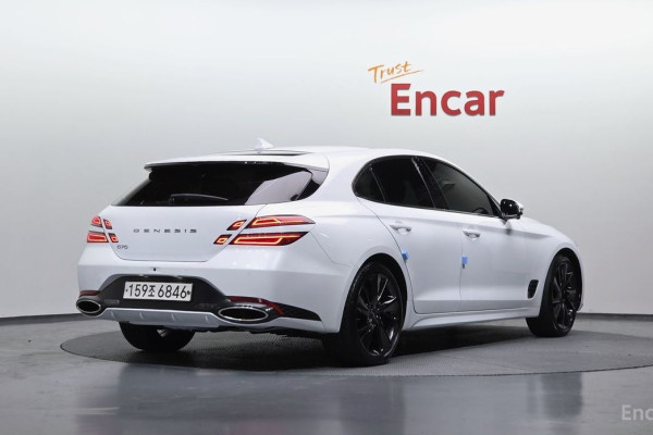2022 Genesis G70 с пробегом 33 539 км