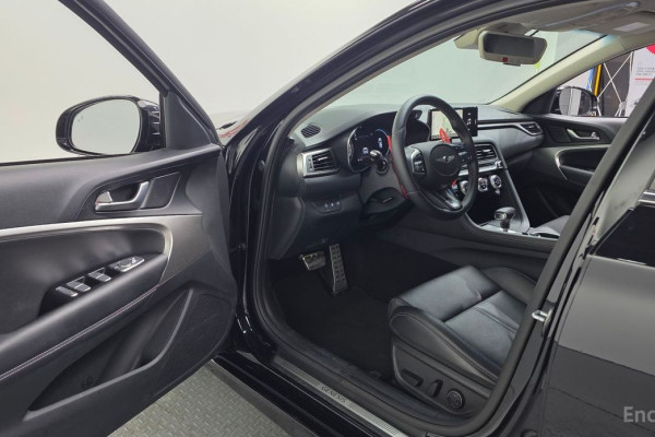 2022 Genesis G70 с пробегом 51 603 км