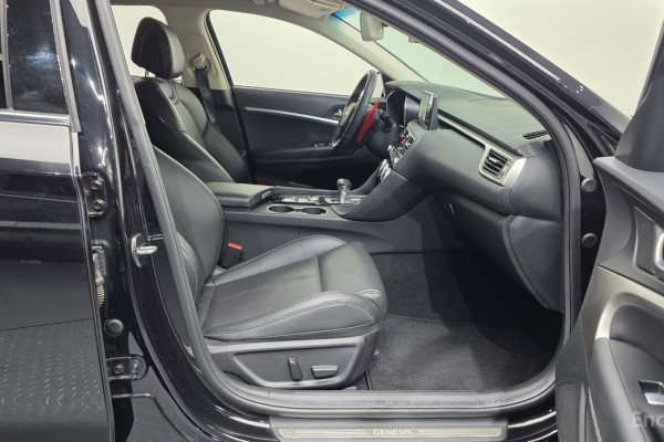 2022 Genesis G70 с пробегом 51 603 км