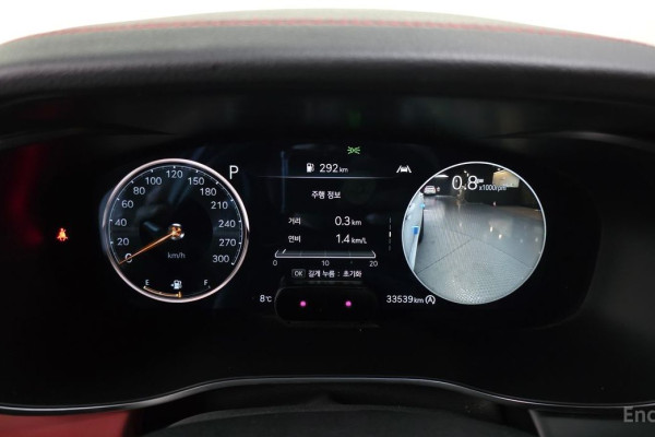 2022 Genesis G70 с пробегом 33 539 км