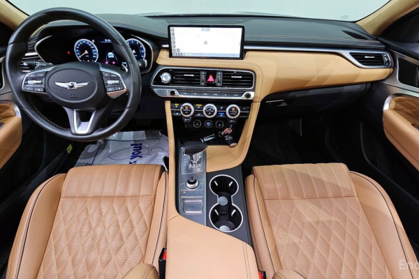 2022 Genesis G70 с пробегом 17 048 км