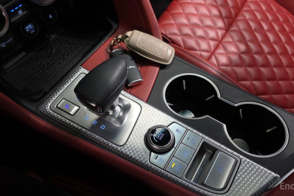 2022 Genesis G70 с пробегом 33 539 км