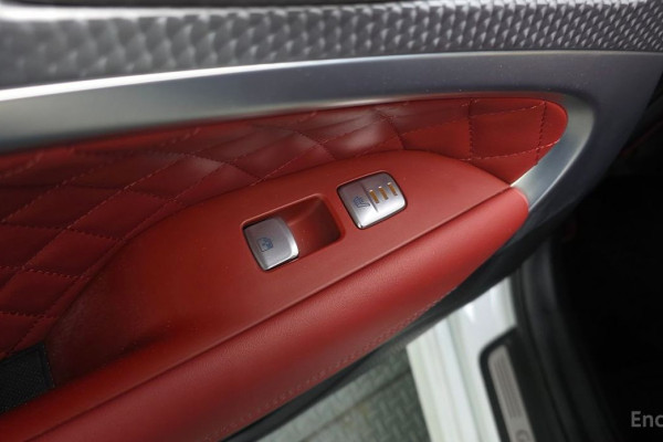 2022 Genesis G70 с пробегом 33 539 км