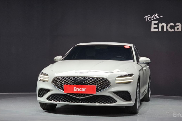 2024 Genesis G70 с пробегом 50 779 км
