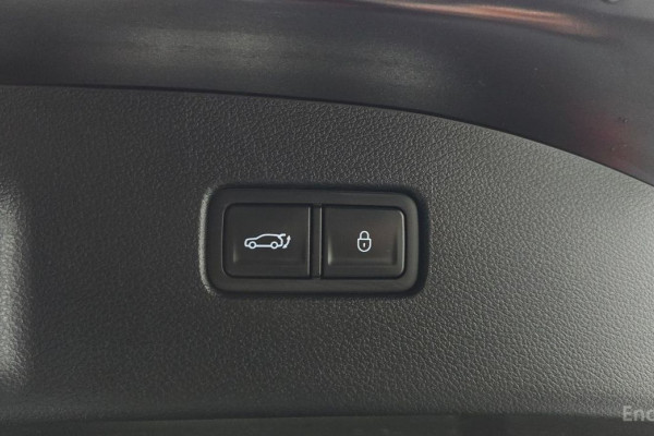 2023 Genesis G70 с пробегом 30 382 км