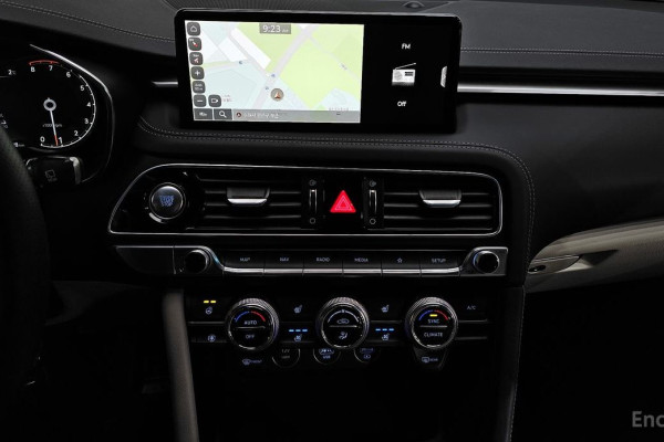 2022 Genesis G70 с пробегом 136 298 км