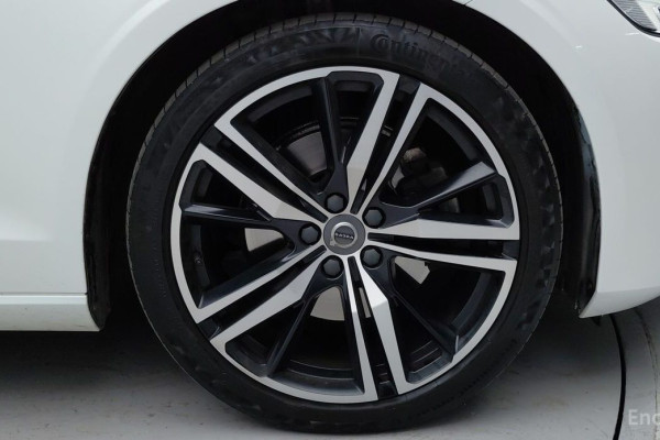 2022 Volvo S60 с пробегом 55 754 км