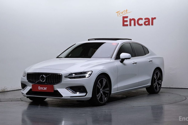 2022 Volvo S60 с пробегом 59 976 км