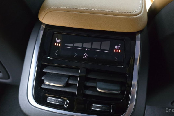 2023 Volvo S60 с пробегом 23 612 км