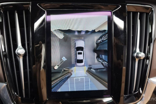 2023 Volvo S90 с пробегом 41 781 км