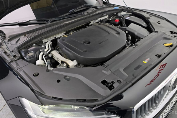2022 Volvo S90 с пробегом 37 138 км