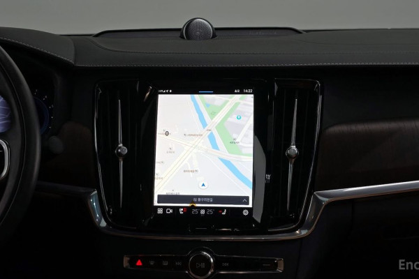 2022 Volvo S90 с пробегом 37 138 км