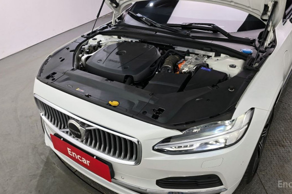 2021 Volvo S90 с пробегом 81 287 км