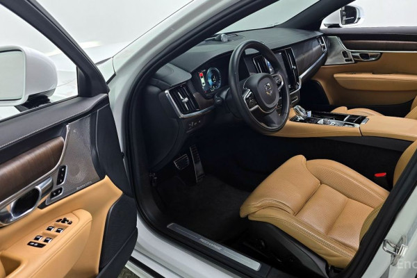 2021 Volvo S90 с пробегом 81 287 км