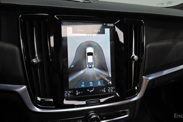 2021 Volvo S90 с пробегом 81 287 км