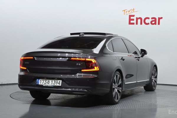 2022 Volvo S90 с пробегом 54 694 км