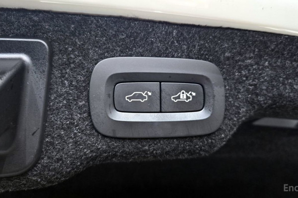 2021 Volvo S90 с пробегом 81 287 км