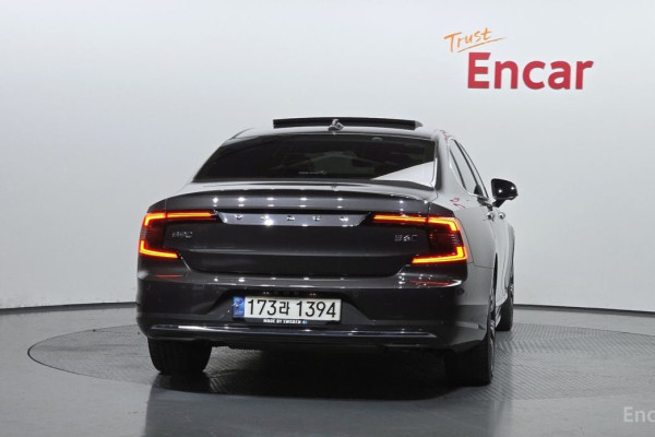 2022 Volvo S90 с пробегом 54 694 км