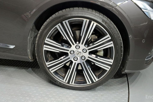 2022 Volvo S90 с пробегом 54 694 км