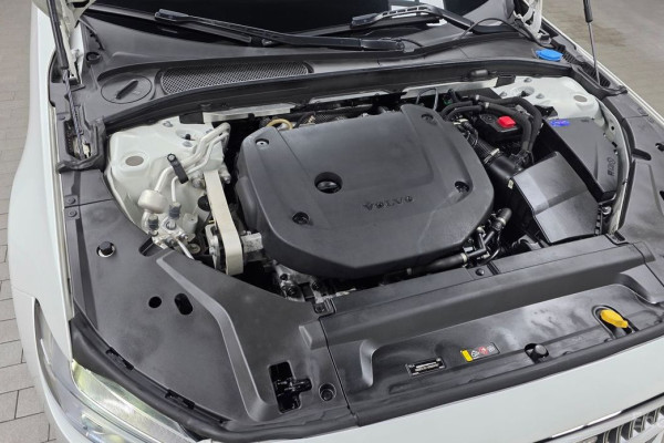 2022 Volvo S90 с пробегом 60 833 км