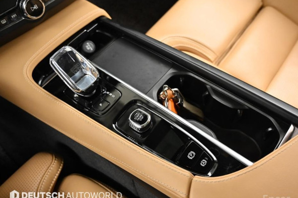 2023 Volvo S90 с пробегом 63 975 км