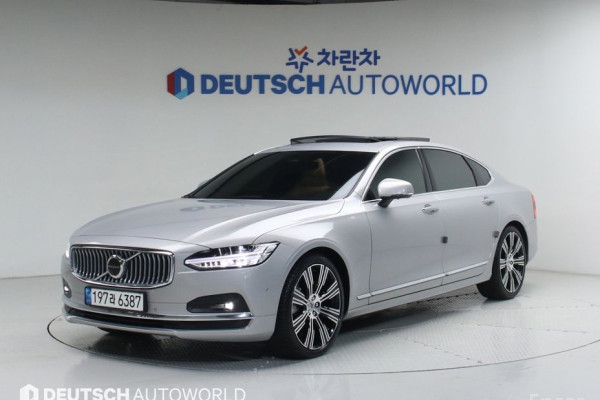 2023 Volvo S90 с пробегом 63 975 км