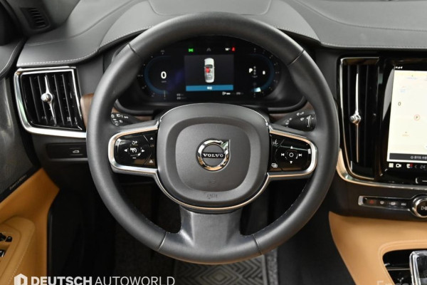 2023 Volvo S90 с пробегом 63 975 км