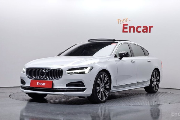 2023 Volvo S90 с пробегом 35 033 км