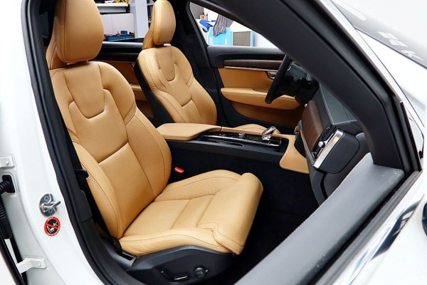 2022 Volvo S90 с пробегом 64 163 км