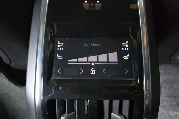 2023 Volvo S90 с пробегом 81 046 км