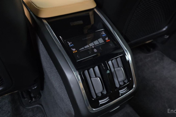 2022 Volvo S90 с пробегом 44 452 км