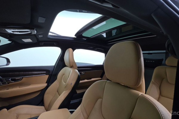 2022 Volvo S90 с пробегом 44 452 км