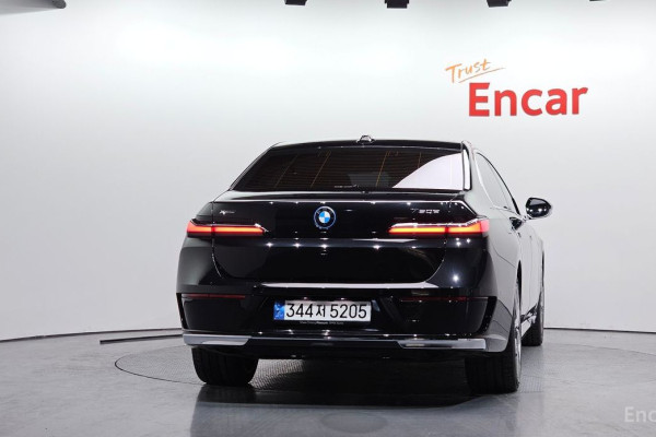 2023 BMW 7 серии с пробегом 20 401 км