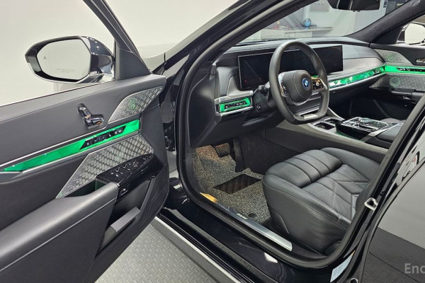 2023 BMW 7 серии с пробегом 20 401 км