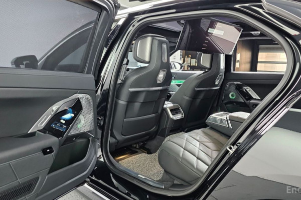 2023 BMW 7 серии с пробегом 20 401 км