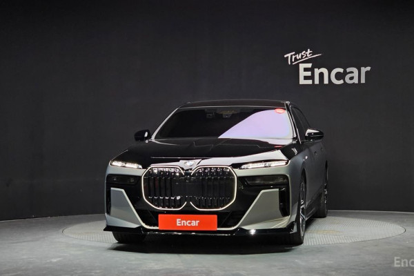 2025 BMW 7 серии с пробегом 10 229 км