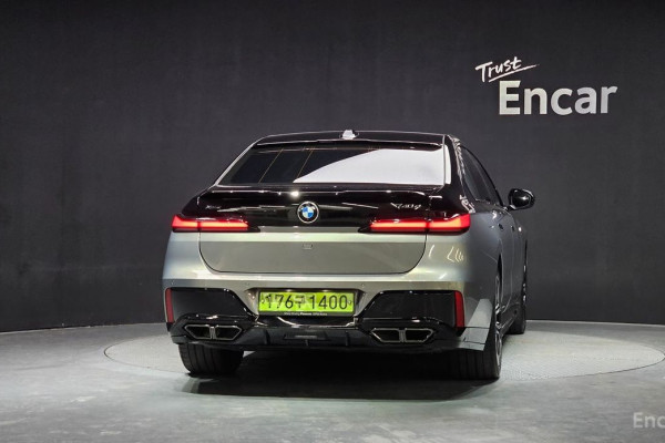 2025 BMW 7 серии с пробегом 10 229 км