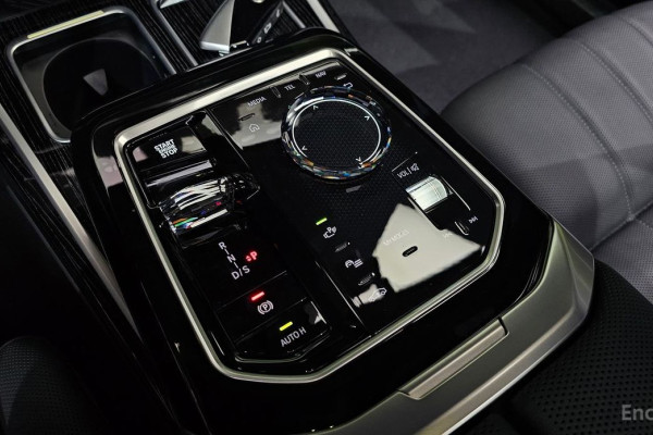 2025 BMW 7 серии с пробегом 10 229 км