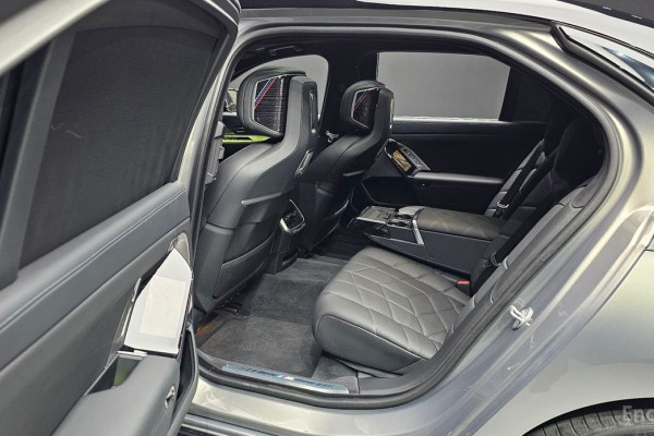 2025 BMW 7 серии с пробегом 10 229 км