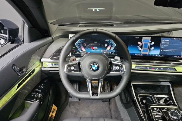 2025 BMW 7 серии с пробегом 10 229 км