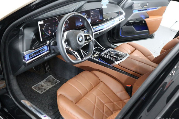 2025 BMW 7 серии с пробегом 13 054 км