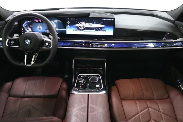 2025 BMW 7 серии с пробегом 12 458 км