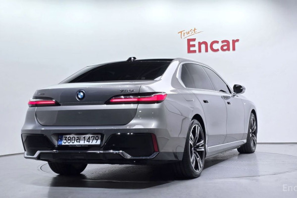 2024 BMW 7 серии с пробегом 17 737 км