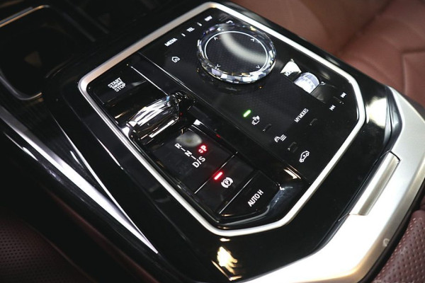 2025 BMW 7 серии с пробегом 12 458 км