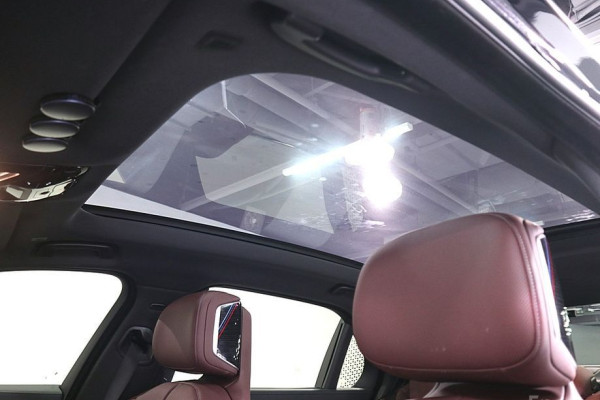 2025 BMW 7 серии с пробегом 12 458 км