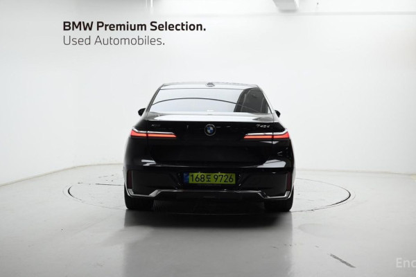 2025 BMW 7 серии с пробегом 5 941 км