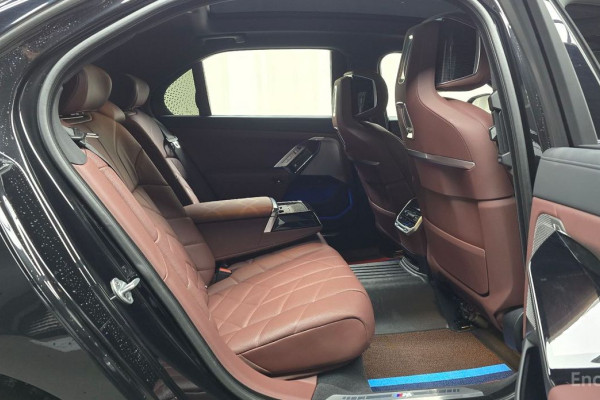 2025 BMW 7 серии с пробегом 17 546 км