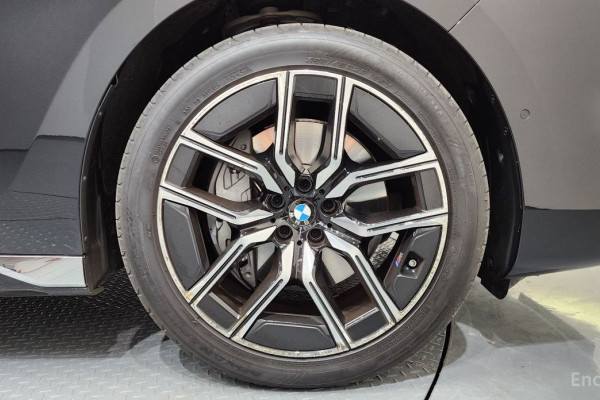 2025 BMW 7 серии с пробегом 6 825 км